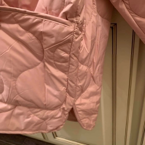 Quilted Jacket - Picture 2 of 6